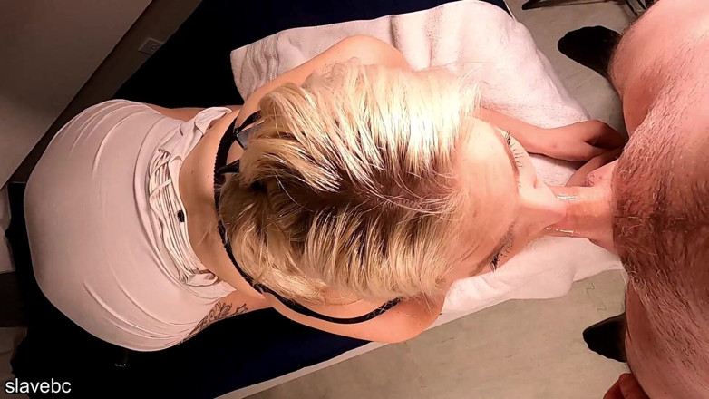 slavebc: Händer och knä hals knullar POV