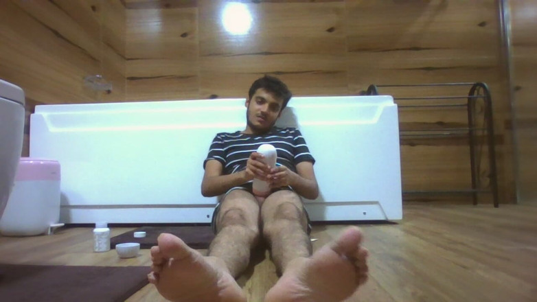 Alyssa Karim Merali: Young Crossdressing Sissy Plays with Her Toys and Gets Orgasmic...