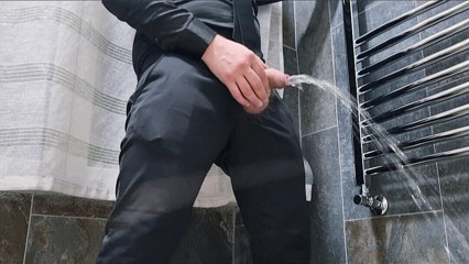 Alexander Audran: Amateur Elegant Cumshot | (italian) Moaning and Intense Handjob with Strong Orgasm -...