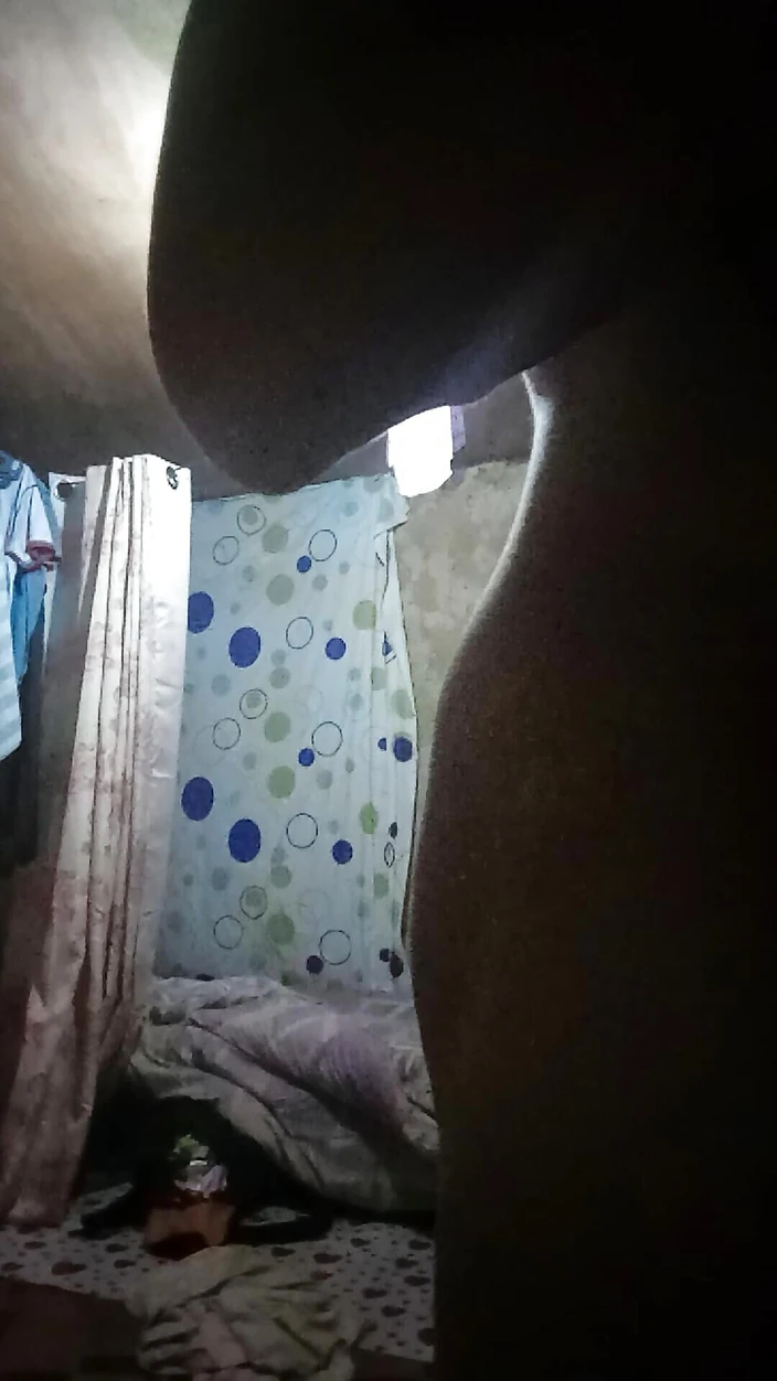 Reynaldo6: Then Kiss the Queen so That She Rest Well in...