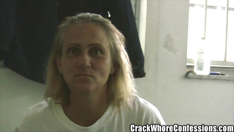 Ghetto Confessions: Ghetto Nonna puttana succhia il cazzo in Flop Casa ghetto...