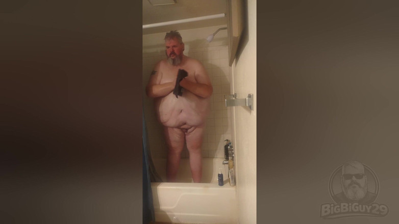 BigBiGiy29: Steam and Silence a Relaxing Shower Routine with Calm Vibes...