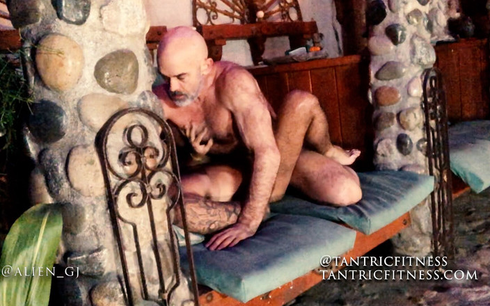Tantric Fitness: Bananen in de Cabana (vol)