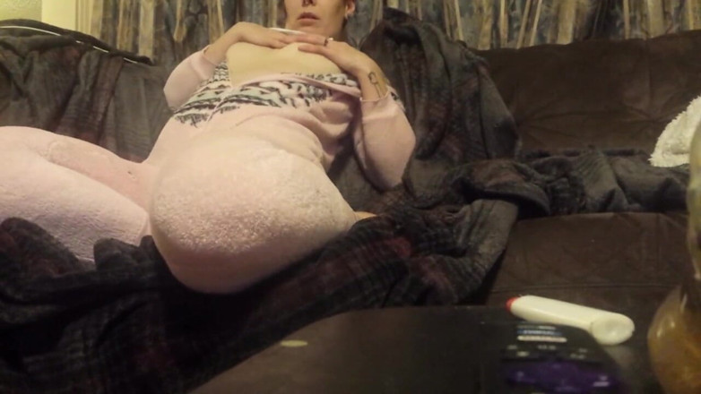 Kitty Havok: Masturbating in my cute pink onesie