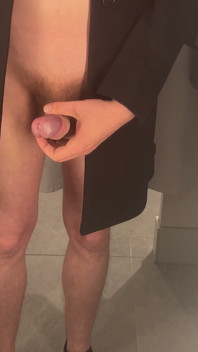 Public Changing Room (no Cum)