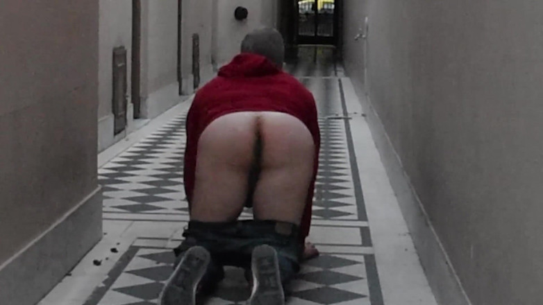 Dildo Man and Cross Hard Sex: Show my ass and cock ooutdoor