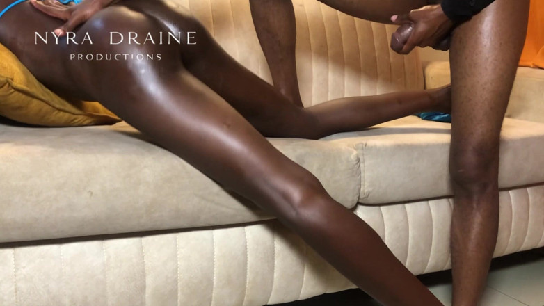 Nyra Draine: Hubená ugandská vesnická dívka tentokrát nechce žádná omezení
