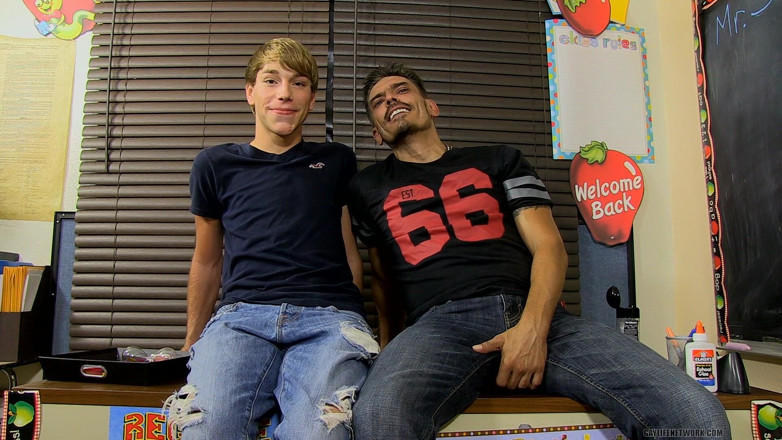 Teach Twinks: On Set with Jr &amp; Collin