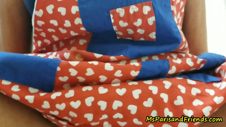 Ms Paris and Friends: Stepaunt Paris förför sin styvson