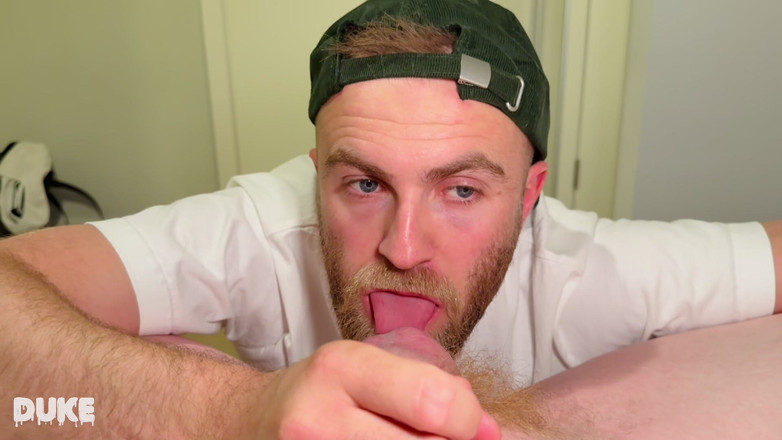 8IncherGinger: Deepthroat dan pancutan mani di seluruh muka bawah seksi