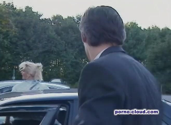 Porno Cloud: Blonde berlebih-lebihan - DVD
