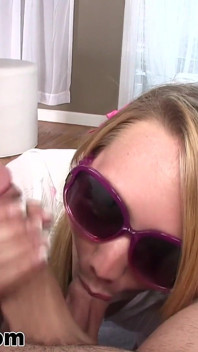 AJ Applegate POV kouření polykání spermatu