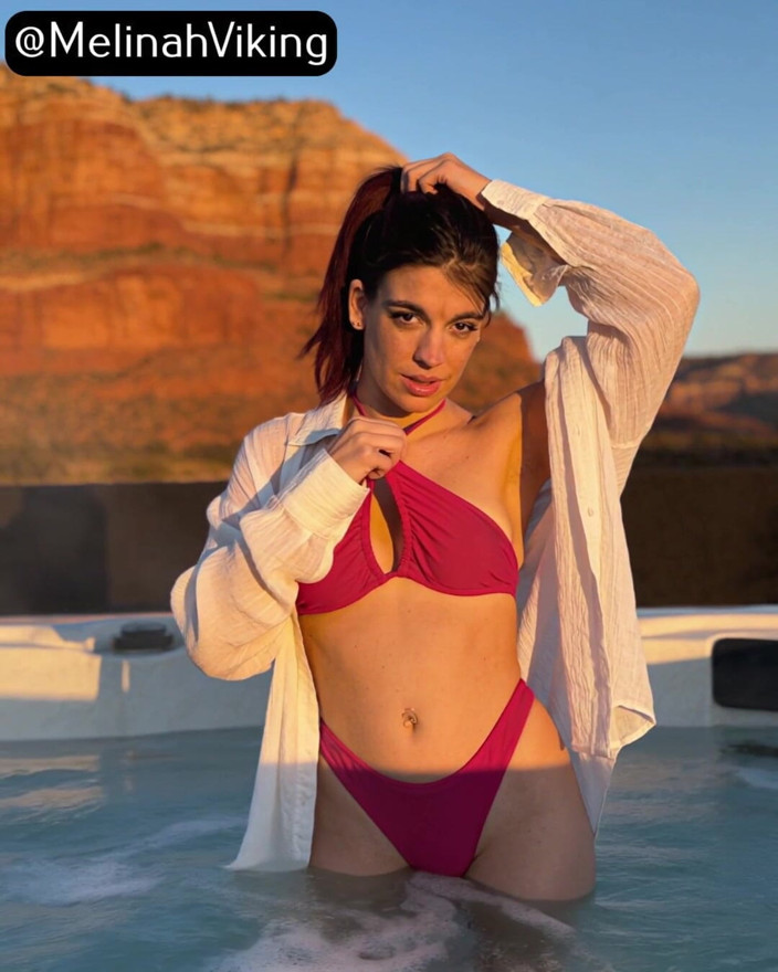 Melinah Viking: Jacuzzi Fantasi
