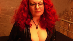 Arya Grander: Okouzlující podání: Witch's Brown Bottle Control