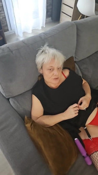 Er Fickt Meine Muschi Hart Und Spuckt Mir Sein Ganzes Sperma Ins Gesicht