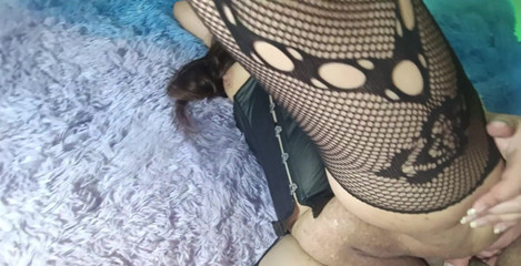 Valery Saenz xxx: Anal profundo con el amigo de mi esposo