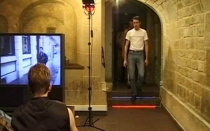Gay 90's Vintage Porn: Un lussurioso uomo in contatto con la pelle # 5