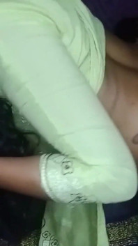 A College Girl Fucks Her Boyfriend and They Are so Horny That They Put the Boy's Penis in the Girl's Tight Pussy.