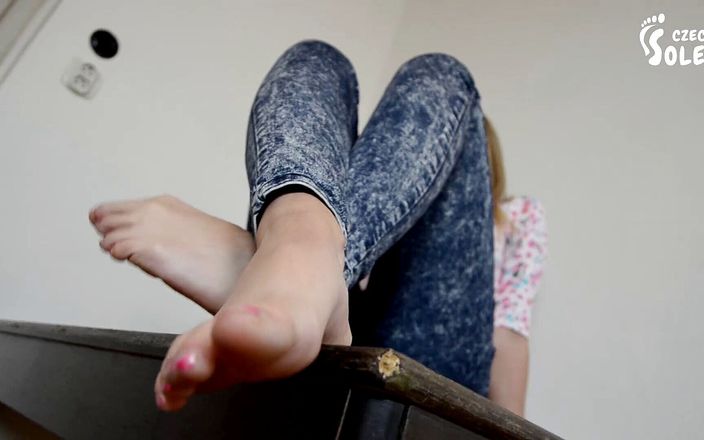 Czech Soles - foot fetish content: Rêve de pieds d&amp;#039;adolescente