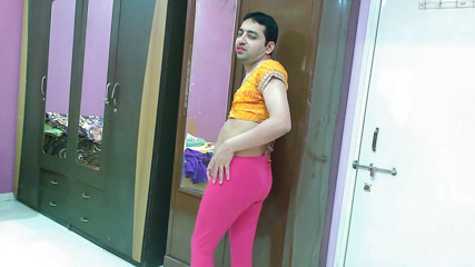 Cute & Nude Crossdresser: สาวประเภทสองครอสเดรสเซอร์ เฟมบอยหวานๆ ลollipop ใส่เสื้อเซ็กซี่กับกางเกงรัดรูป