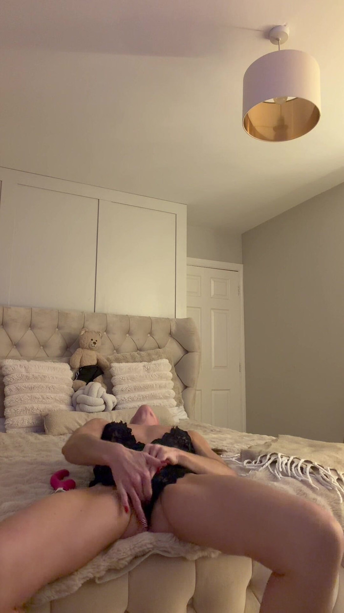 Littlemisssky: Obraznice time pentru a ejacula