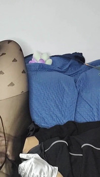 Guardami Stuzzicare Le Mie Grandi Tette Mentre Indossa La Mia Piccola Maschera