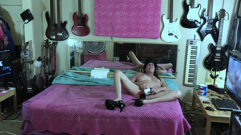 Lizzy Yum: Liz - 单人表演