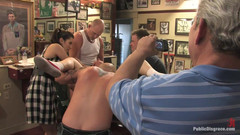 Public Disgrace by Kink: アマチュアモデルが屈辱を受け、理髪店で犯される