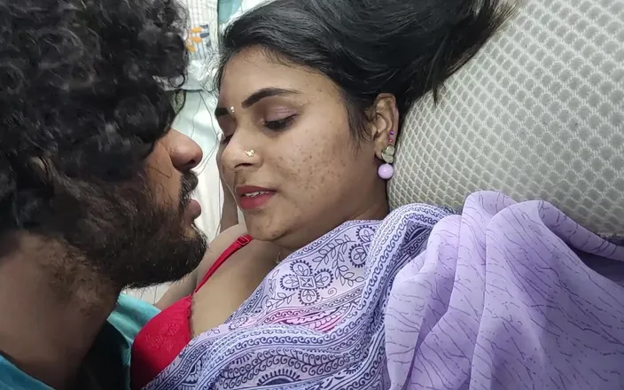 Vaigavarun45: Saree a Podprsenka Navel Lízání Romantika, Sexy Mallu Pár Navel...