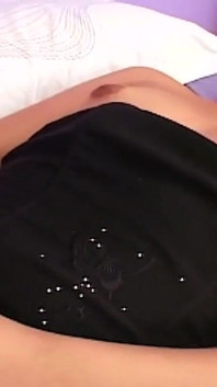 Awek blonde menjolok pepek basah hingga orgasme bergoyang