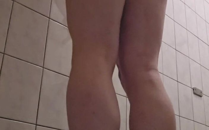 Sissyboy343: Снаятельный твинк в душе