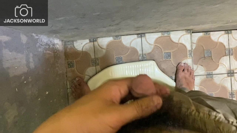 Jackson World: Solo Masturbarse En Cuarto De Baño