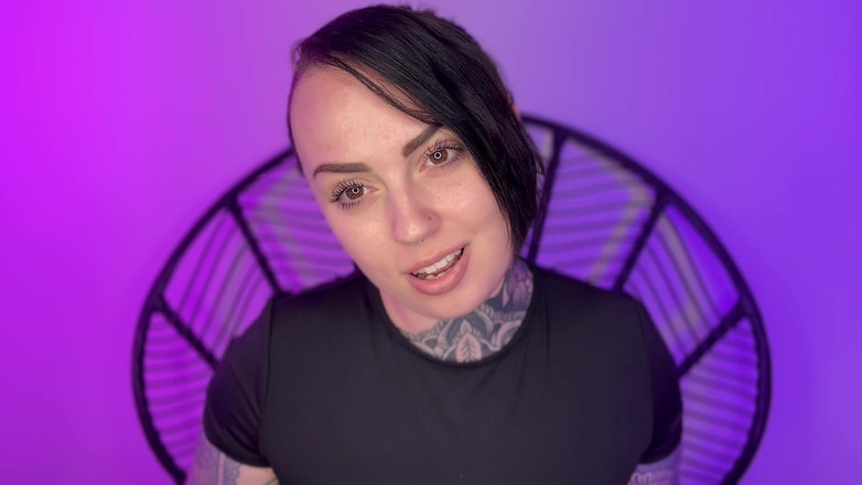 Miss Valentina: Ponížení obryně