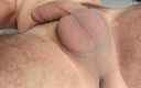 MK porn studio: आदमी युवा लड़कियों को अपना बड़ा लंड दिखा रहा है