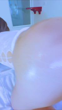 Die Ultimative Drei-szenen-begegnung: Eingeöltes Reverse-cowgirl & Dreifacher Höhepunkt - Latina POV
