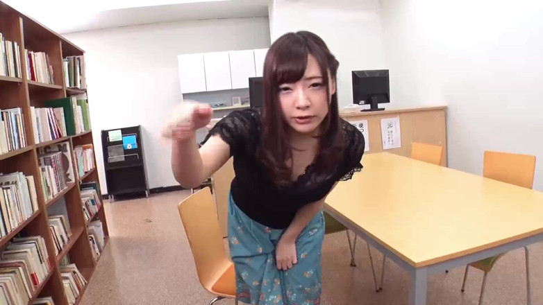 EAGLE Global: 着衣のままパンティずらしてチ○ポを挿入! フェミニンお姉さん編