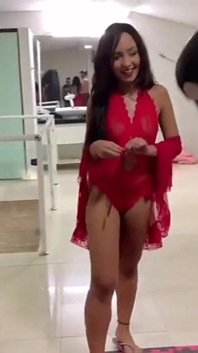 Fodendo ela o máximo que eu puder