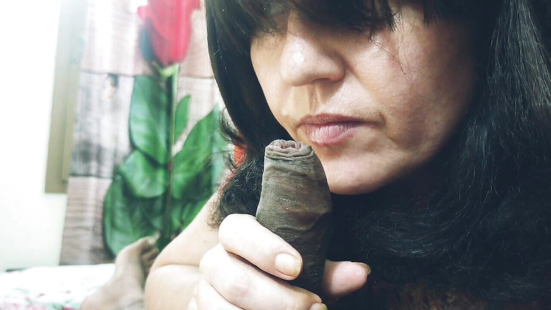 Bolly Karma: Děvka macecha chce mého ptáka každý den