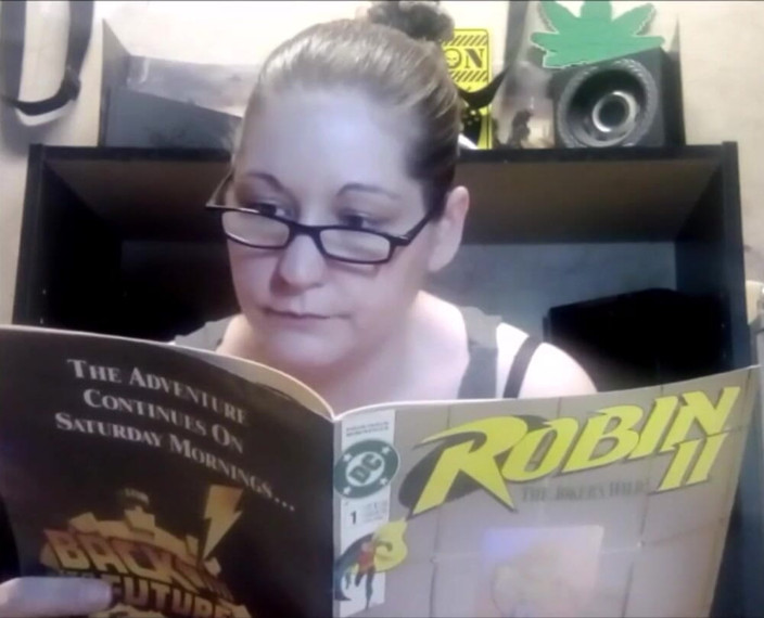 Queen Mea: Nerdy girl ignoring you