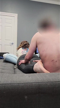 Punčocháče oloupané od milf perfektní bubble butt, olejem masírované a ošukané ve sklonu.
