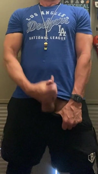 Un rapido carico di sborra di dilf da jockdad87