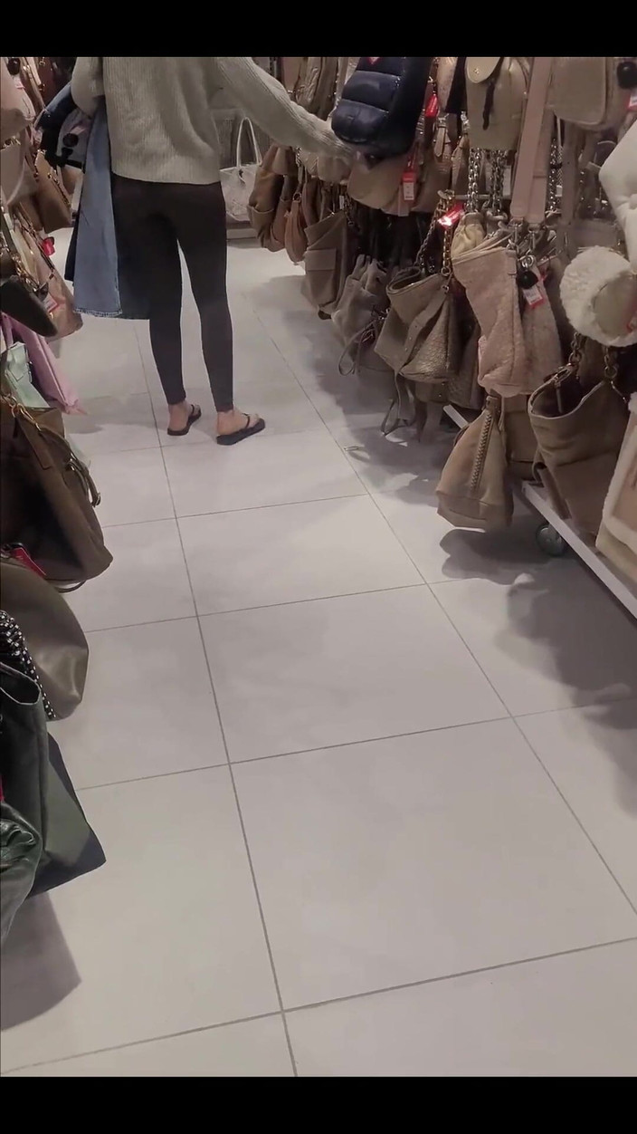 LuTosT: Після покупки та нових тромбів вона хотіла зробити мені лизання дупи та масаж простати