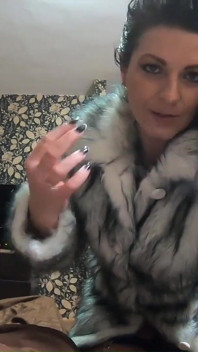 MilfyCalla подборка - фетиш-секс, минеты и грубый секс во время ношения сексуальных шуб - 5
