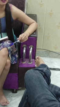 Cikgu Kolej India dikongkek kali pertama oleh pelajarnya