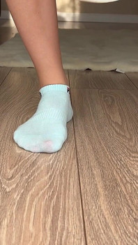 Rakaman dekat bermain kaki, mengusik kaki