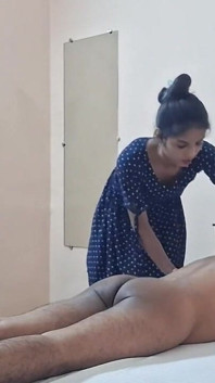 Desi Massage