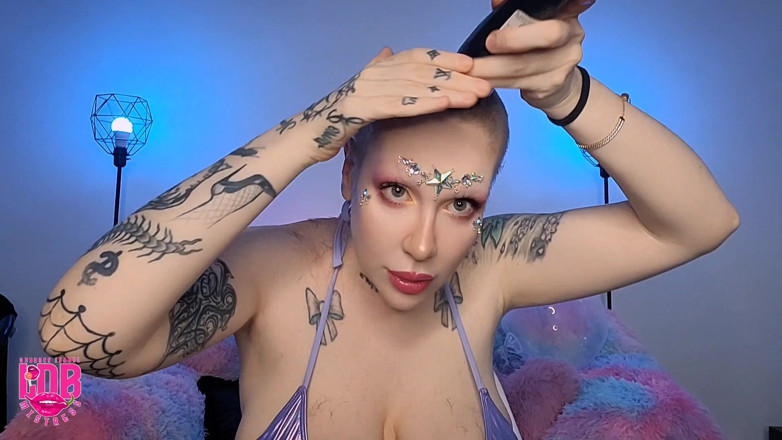 LDBMistress: Je me rase la tête