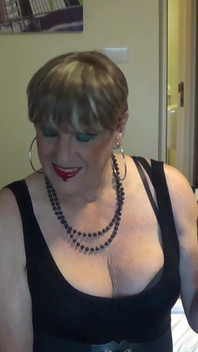 Sexy Smoking in Hotel