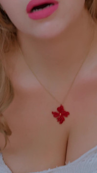 Tesão de milf gordinha esfrega mesa para dildo cavalgar ecstasy - chegue mais perto!