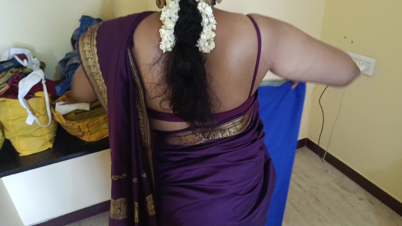 Pushpa studio: Домохозяйка работает дома с сводной сестрой и ее мужем